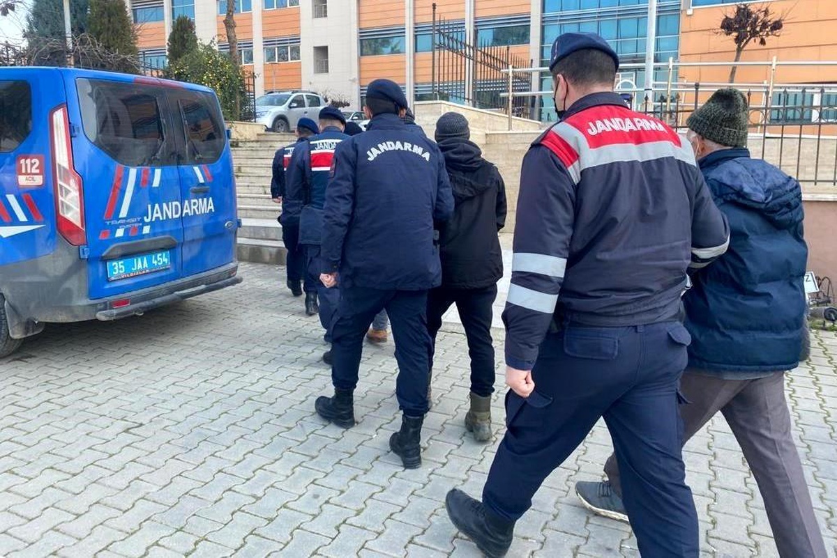 İzmir\'deki 25 hırsızlık olayını jandarmanın özel ekibi aydınlattı
