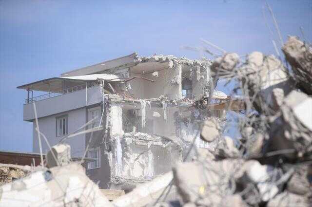 Lütfü Savaş: 'Biz hem hesap verelim hem hesap soralım'