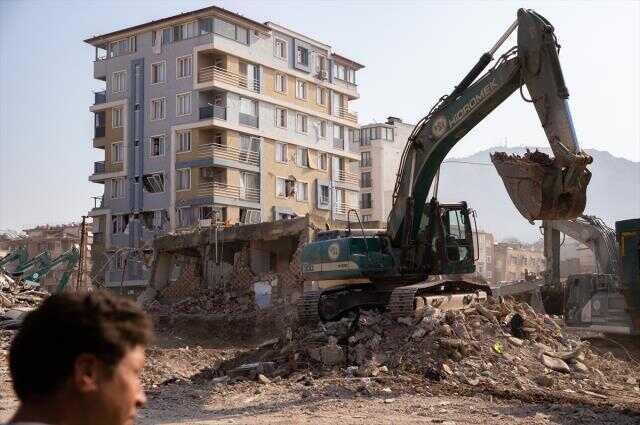 Lütfü Savaş: 'Biz hem hesap verelim hem hesap soralım'