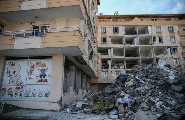 Lütfü Savaş: 'Biz hem hesap verelim hem hesap soralım'