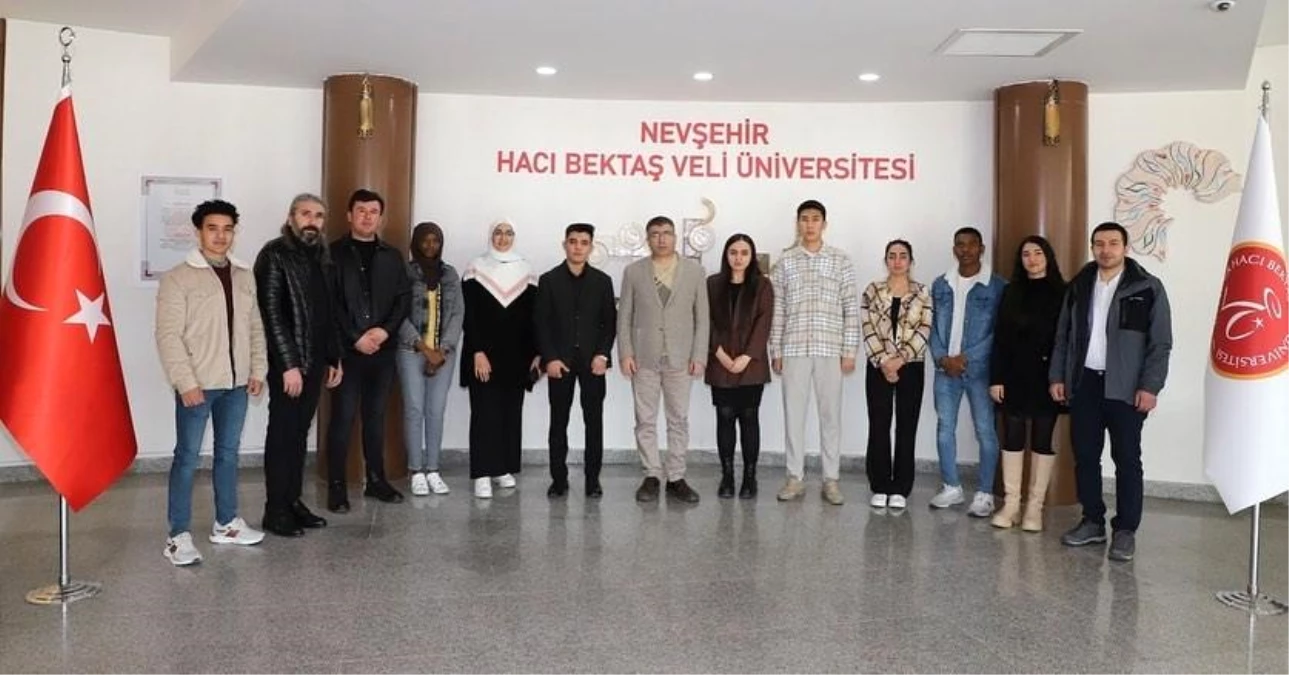 NEVÜ\'lü yabancı uyruklu öğrencilerden Rektör Aktekin\'e taziye ziyareti
