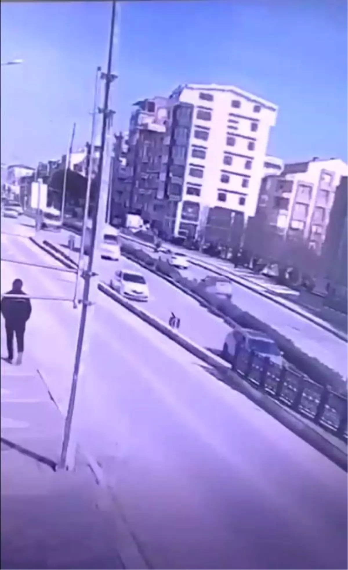 Okul bahçesine düşen aracın kamera görüntüleri ortaya çıktı