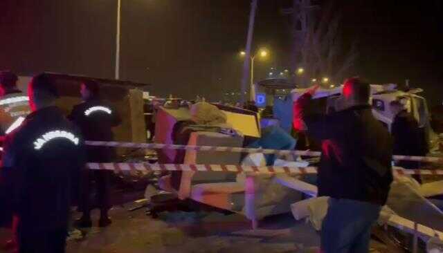 Osmaniye'de trafik kazası: 2 ölü, 4 yaralı Osmaniye'de trafik kazası: 2 ölü, 4 yaralı