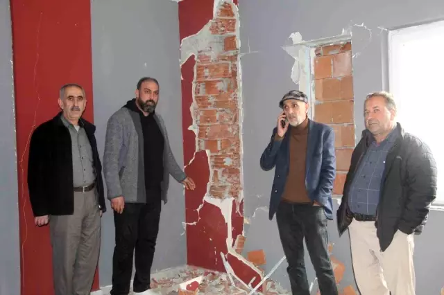 Deprem sonrası binasını kontrol ettirdi, kolonların tuğladan yapıldığı ortaya çıktı