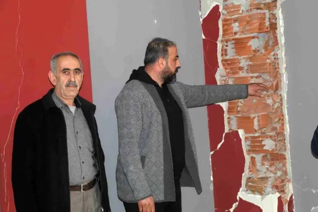 Deprem sonrası binasını kontrol ettirdi, kolonların tuğladan yapıldığı ortaya çıktı