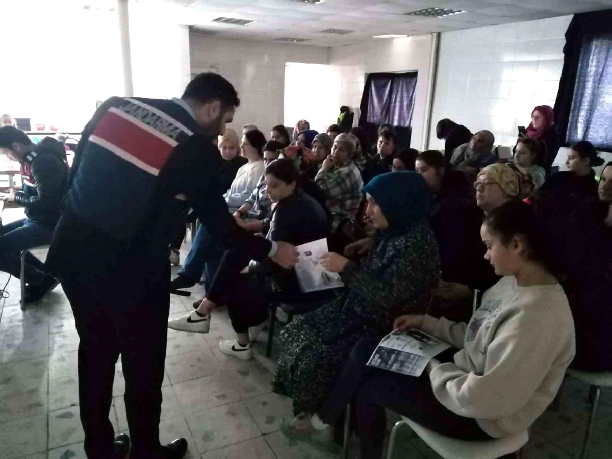 Sinop\'ta "En İyi Narkotik Polisi Anne" eğitimi