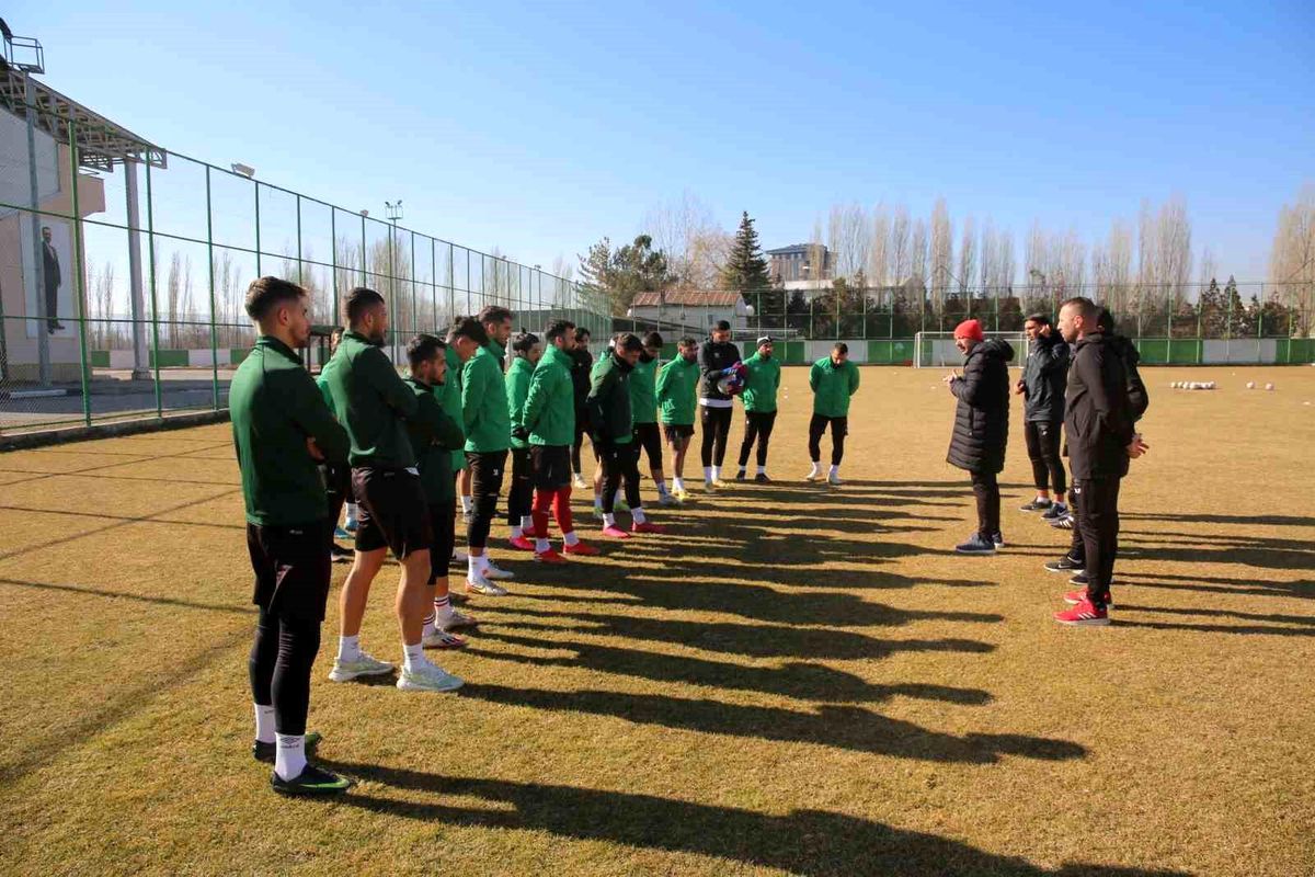 Sivas Belediyespor\'dan lige devam kararı