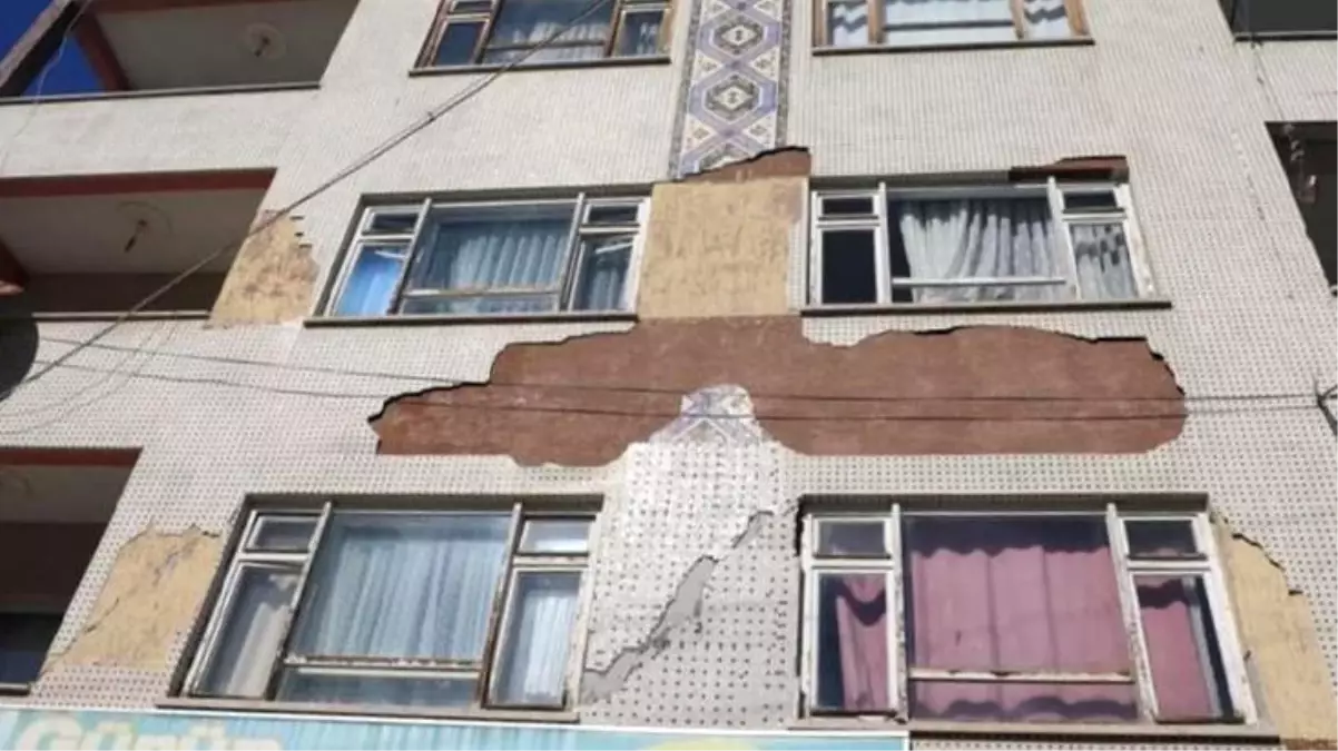 Son Dakika: Sivas\'ın Gürün ilçesinde 4.7 büyüklüğünde deprem meydana geldi