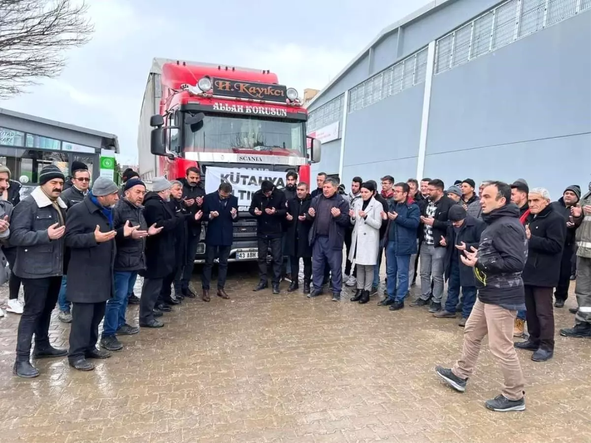 Altıntaş\'tan deprem bölgesine bugüne kadar 24 tır yardım sevk edildi