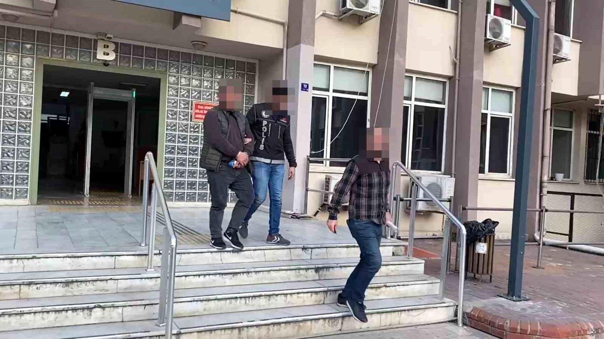Aydın\'da narkotik ekipleri uyuşturucu satıcısını yakaladı