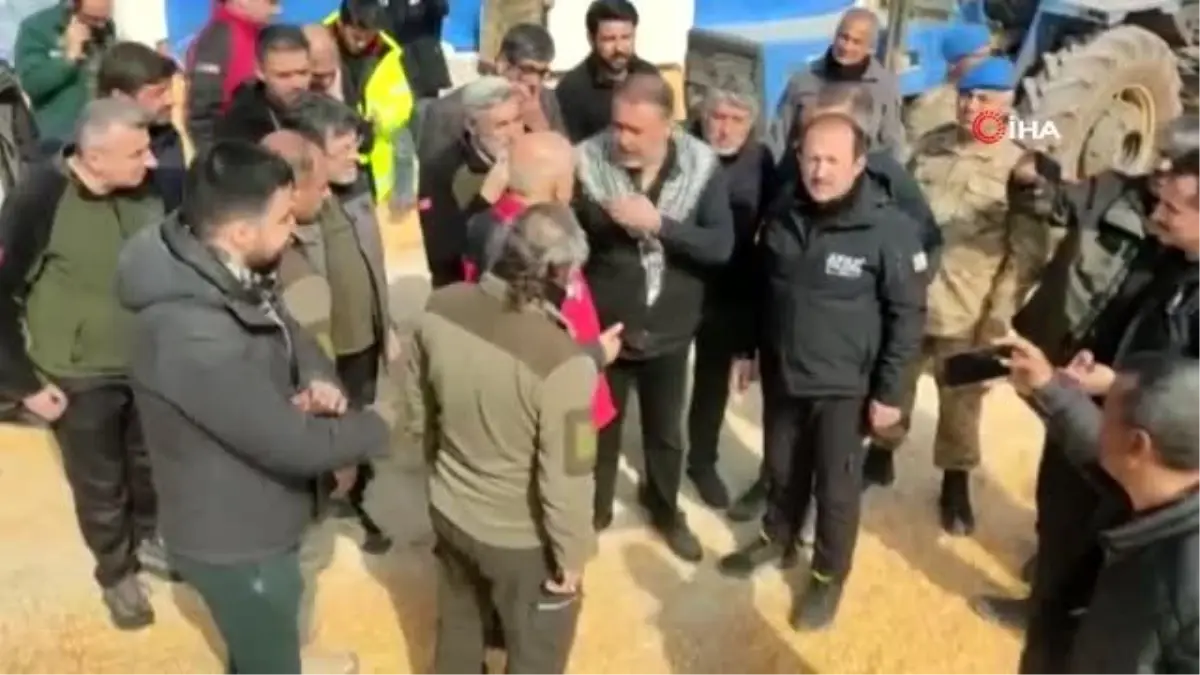 Bakan Kirişçi, çadırda kalan depremzedeleri ziyaret etti