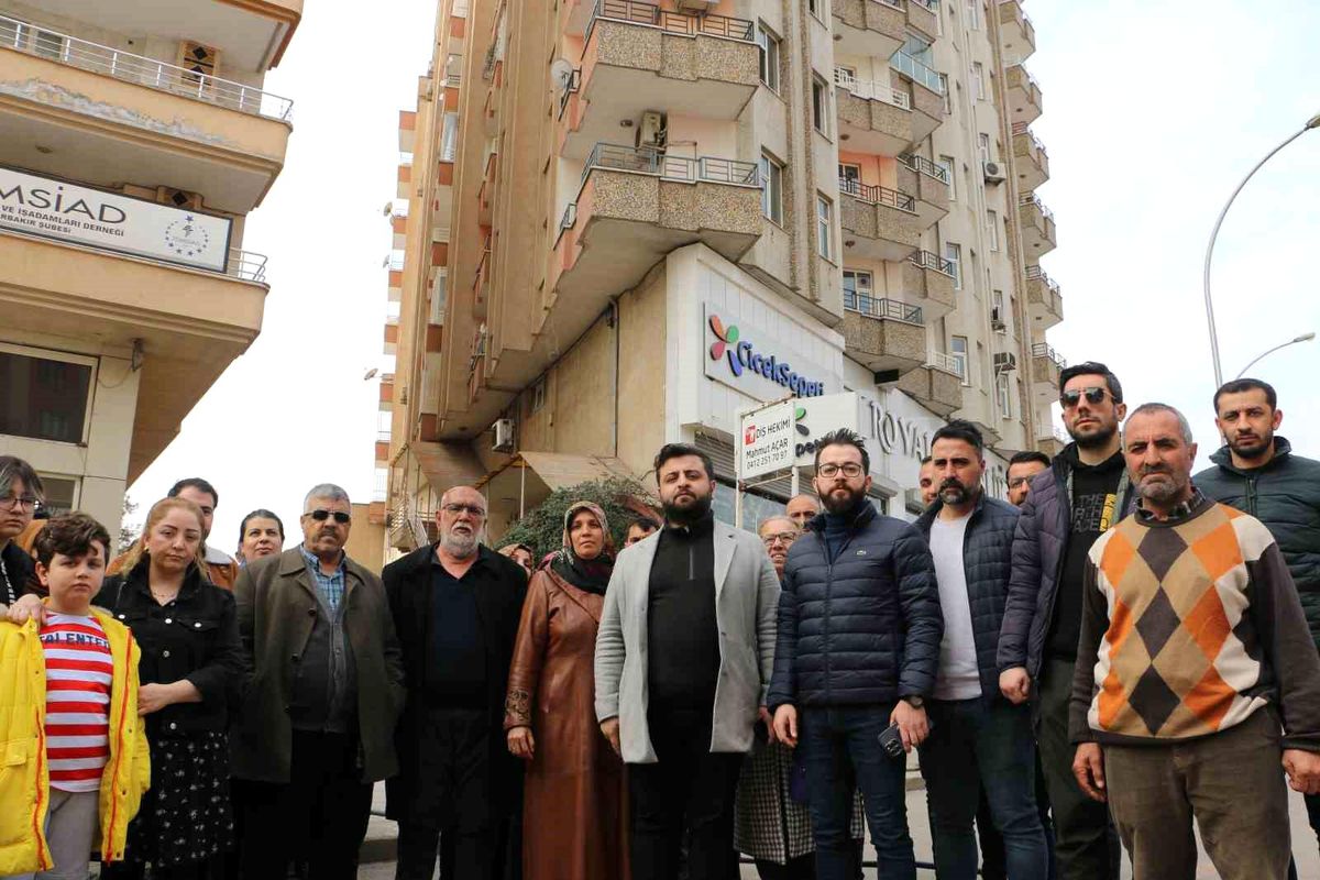Diyarbakır\'da vatandaş, binasındaki eşyanın tahliyesini istiyor