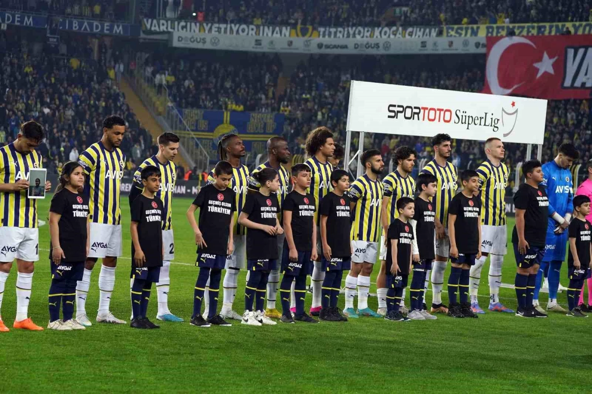 Fenerbahçe\'de 2 değişiklik