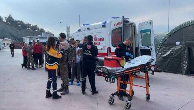 Hatay'da depremzedelere tetanos aşısı