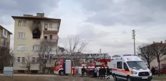 İtfaiye ve sağlık ekibinin müdahale ettiği kedi, kurtarılamadı