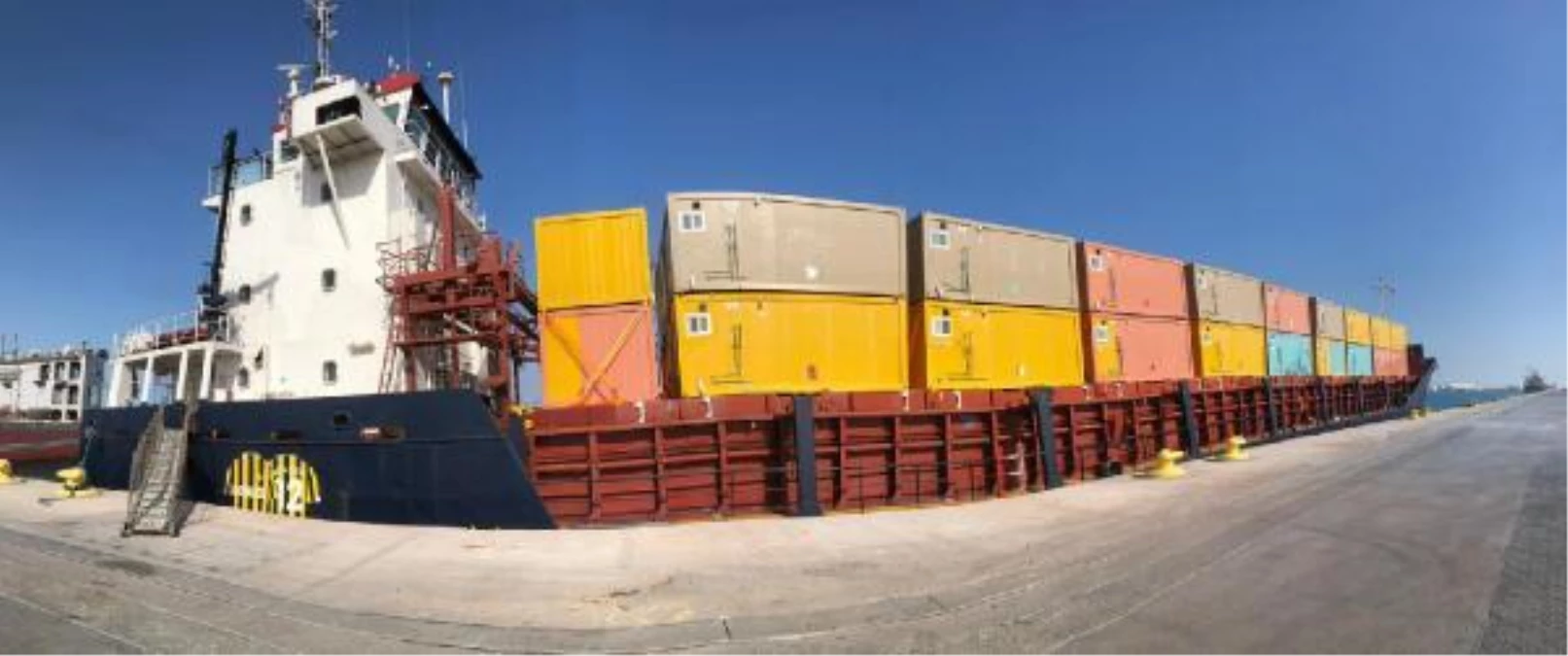 Katar\'ın bağışladığı 10 bin konteynerin bir bölüm daha yola çıktı