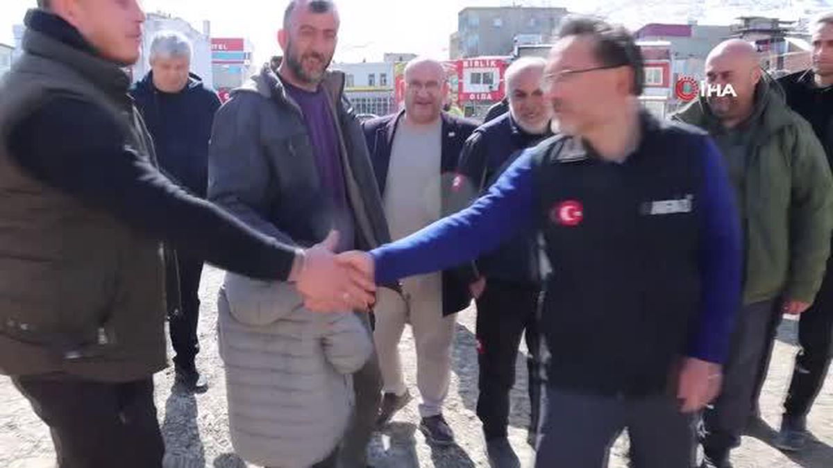 Kayseri Valisi Gökmen Çiçek: 'Enkazları bitirip Pazartesi günü bambaşka bir Elbistan'a uyanmak istiyoruz'