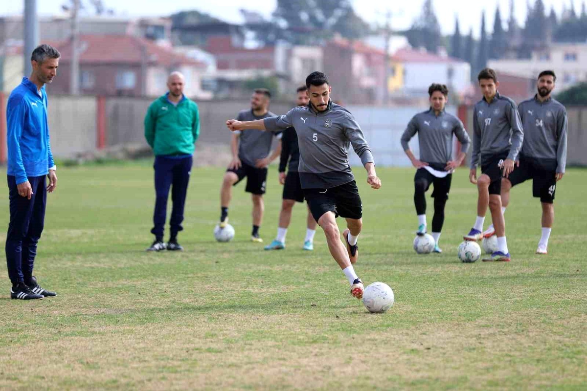 Nazilli Belediyespor dostluk maçı hazırlıklarını tamamladı