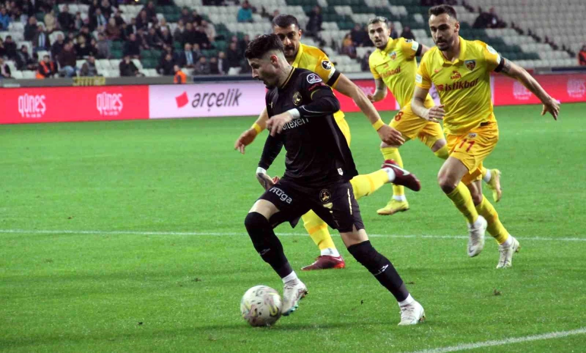 Spor Toto Süper Lig: Giresunspor: 0 Kayserispor: 2 (İlk yarı)