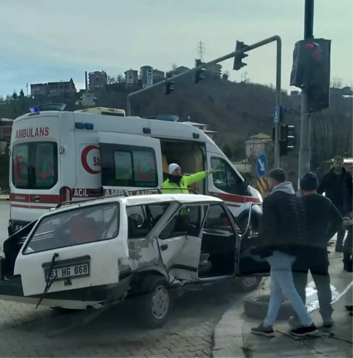 Trabzonda Trafik Kazası 1 ölü 2 Yaralı Son Dakika 3912