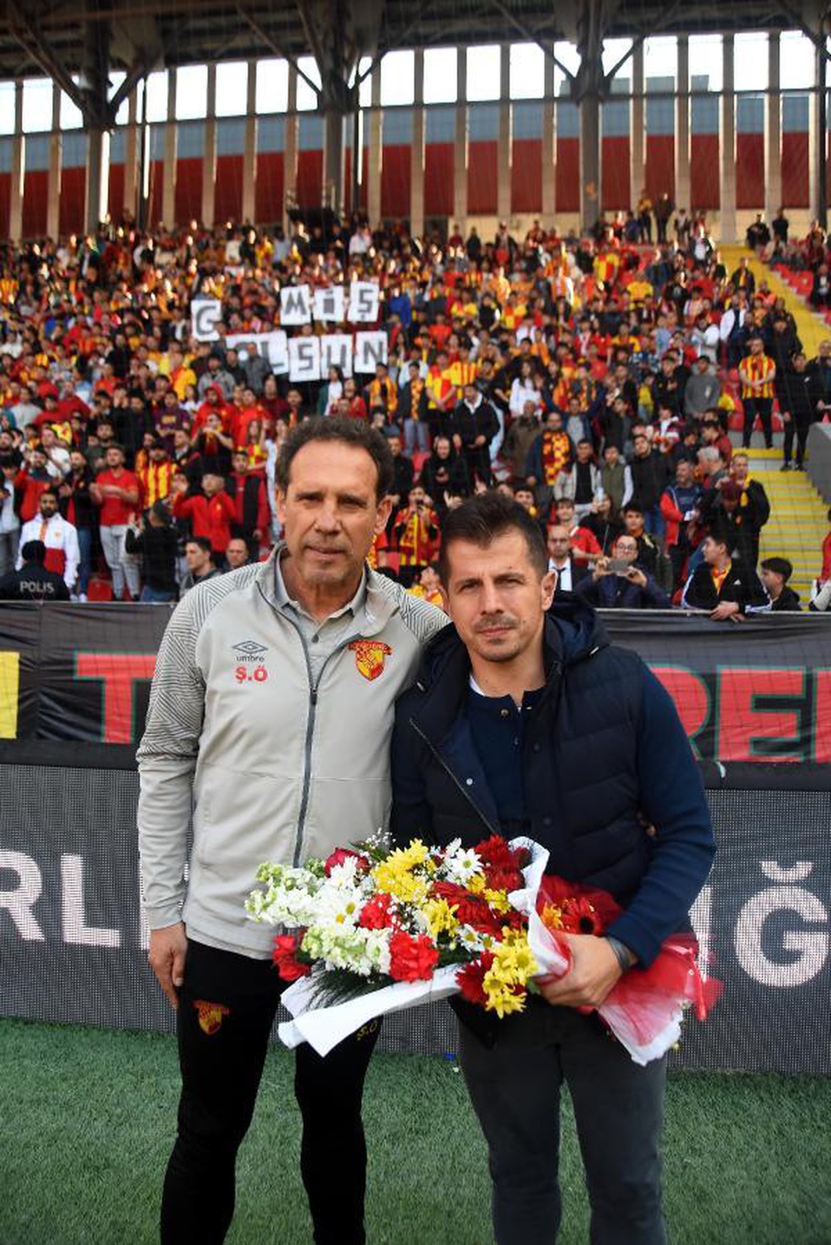 Büyük acı ezeli rakipleri birleştirdi
