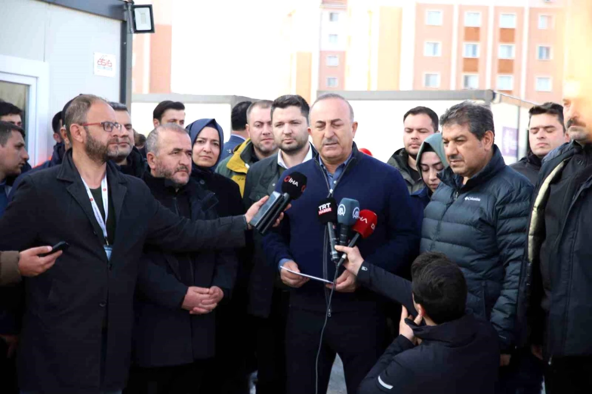 Dışişleri Bakanı Çavuşoğlu: "15 bin 725 civarında konteynerin Türkiye\'ye gelmesi için planlamaları yaptık"