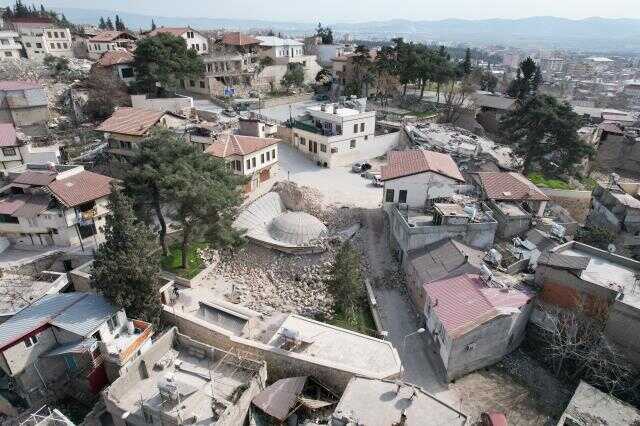 Fransız top mermisinin yıkmadığı cami depremde yıkıldı Fransız top mermisinin yıkmadığı cami depremde yıkıldı