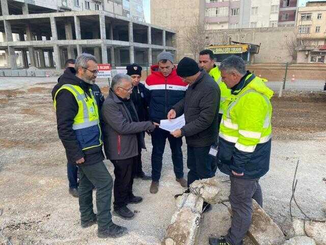 Kayseri Büyükşehir Belediyesi'nden bir ilk! Depremden etkilenen Elbistan'da 48 saatte konteyner çarşı kuruldu