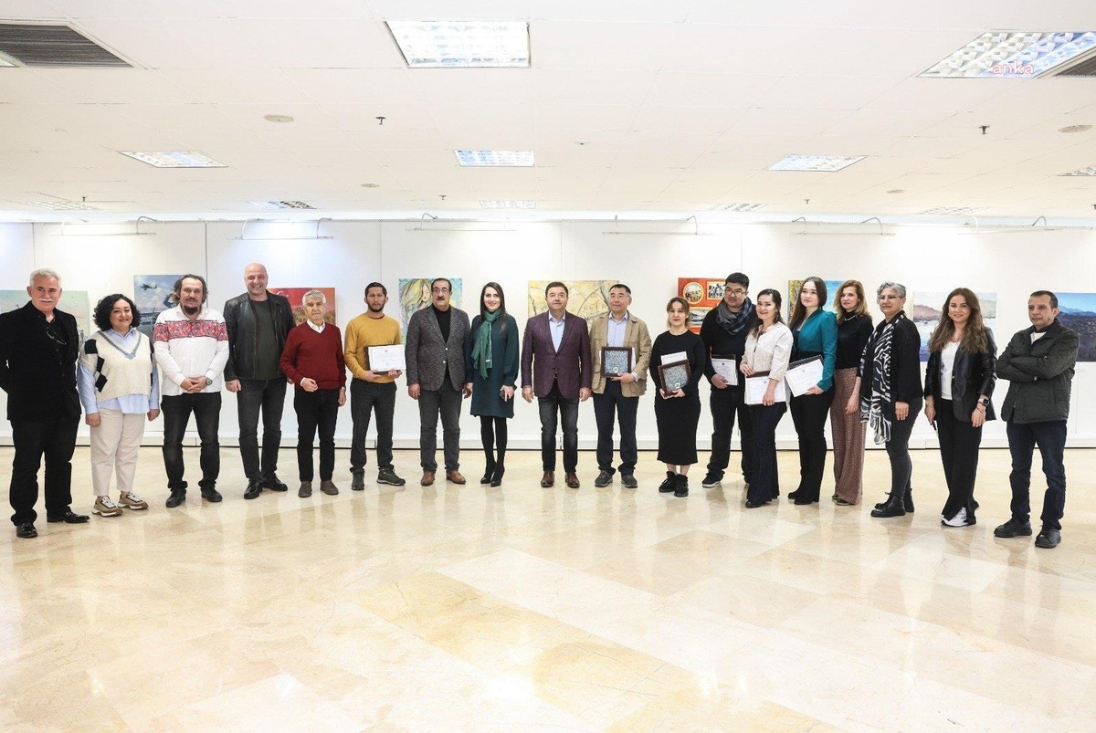Kazak Sanatçılardan Türkiye\'ye Destek Mesajı