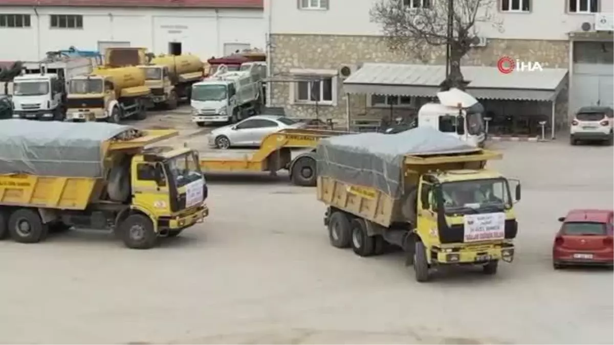 Köylülerden deprem bölgesine odun desteği