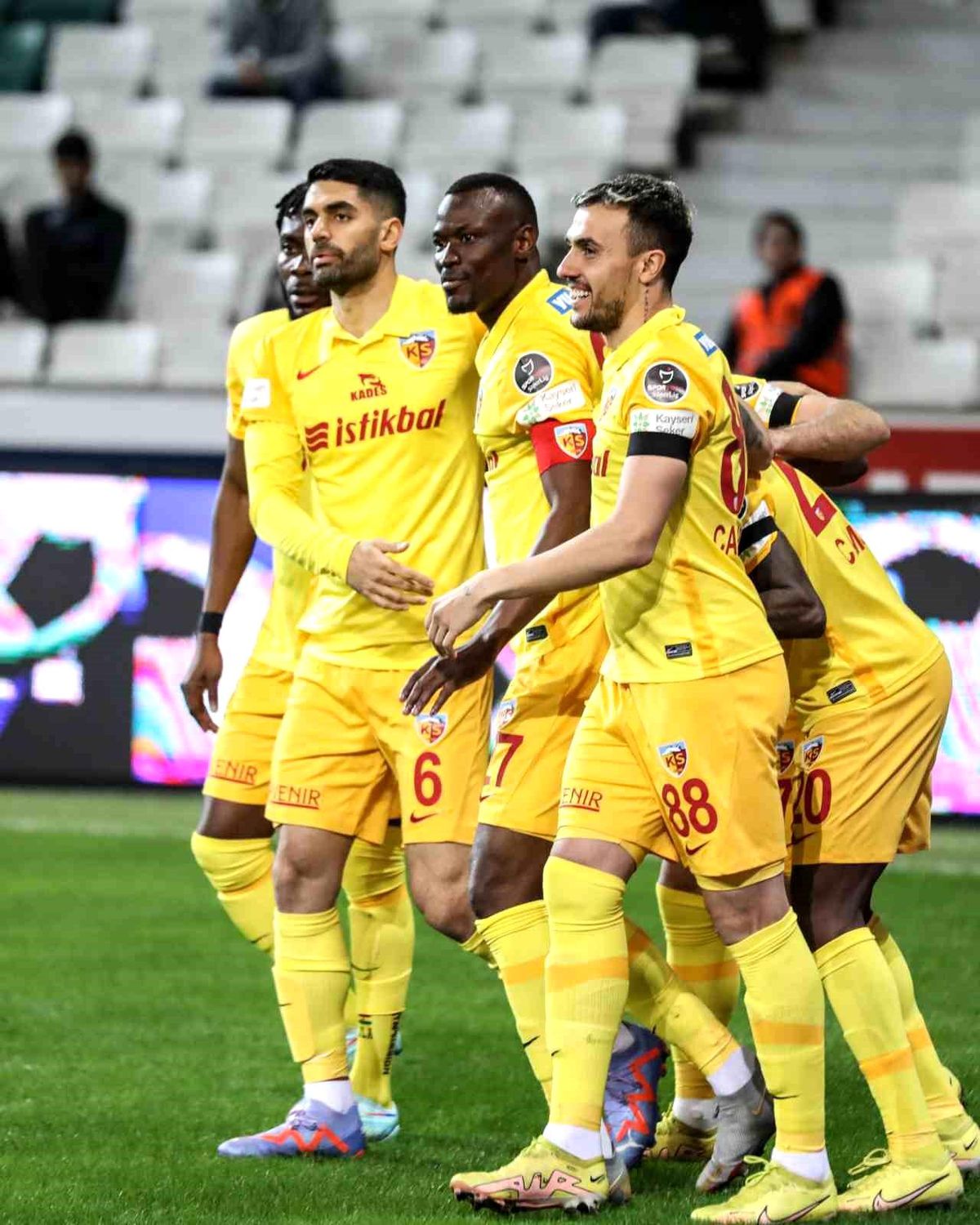 Mame Baba Thiam 3. golünü attı