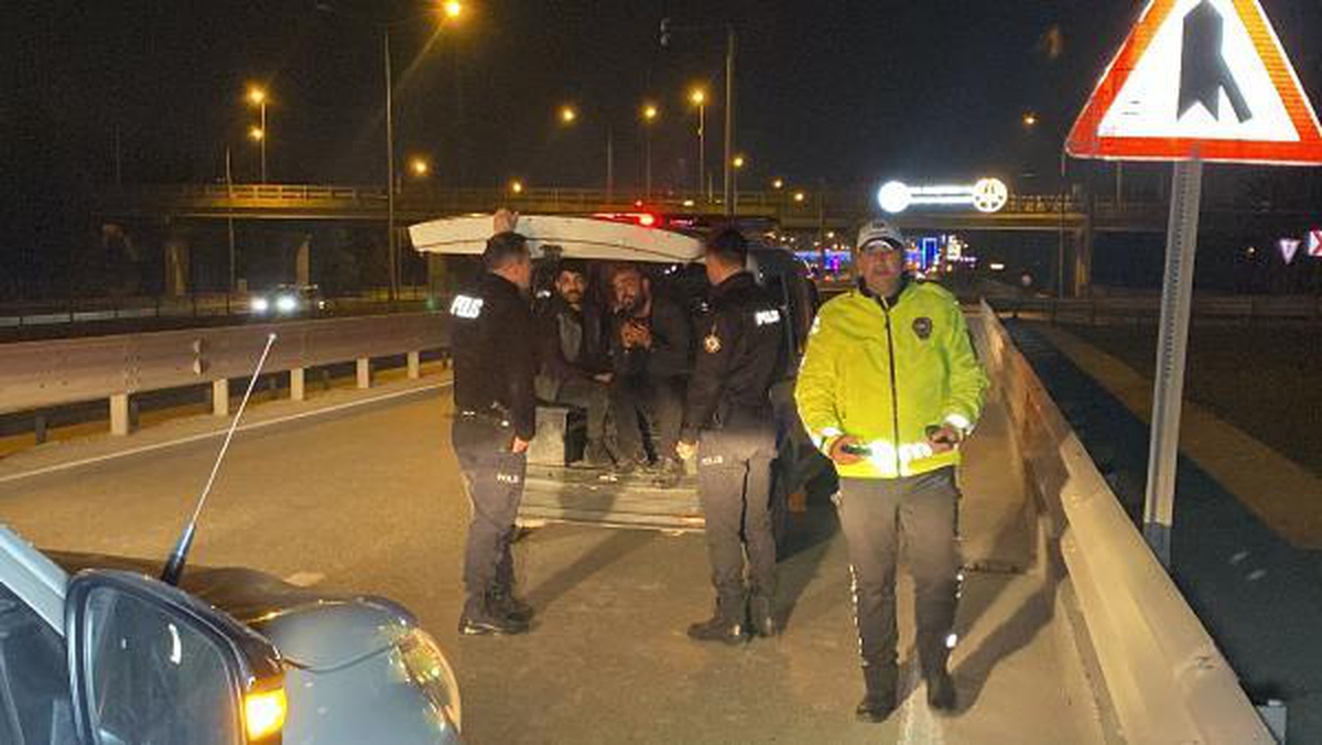 Polisin \'dur\' ihtarına uymayan minibüsten uyuşturucu ve bidonlarla tiner çıktı