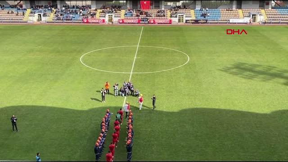 SPOR Karabük İdman Yurdu ile Zonguldak Kömürspor depremzedeler için oynadı