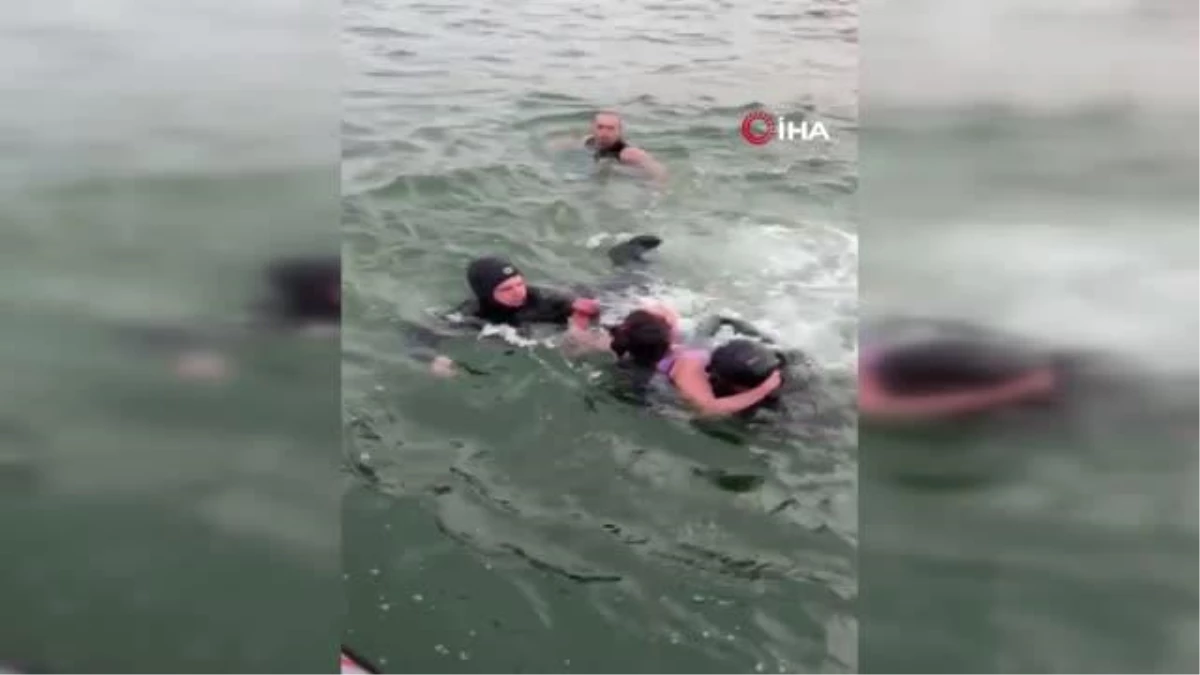 Yüzmek için denize giren kadın boğulmaktan son anda kurtuldu