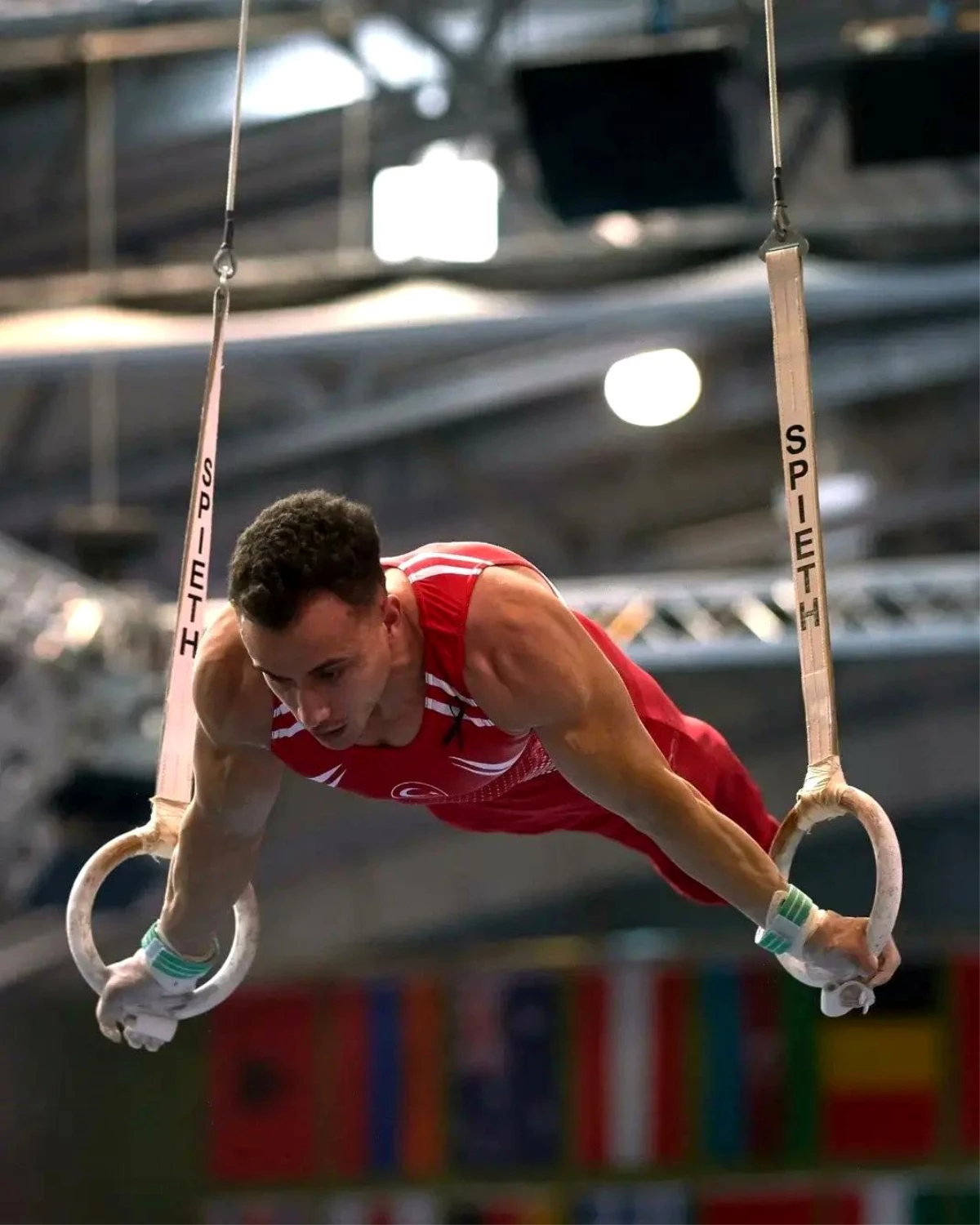 Artistik Cimnastik Dünya Kupası\'nda İzmirli sporcular rüzgarı