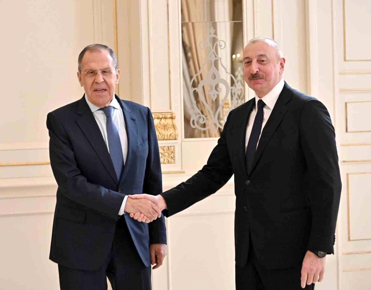 Azerbaycan Cumhurbaşkanı Aliyev, Rusya Dışişleri Bakanı Lavrov'u kabul etti