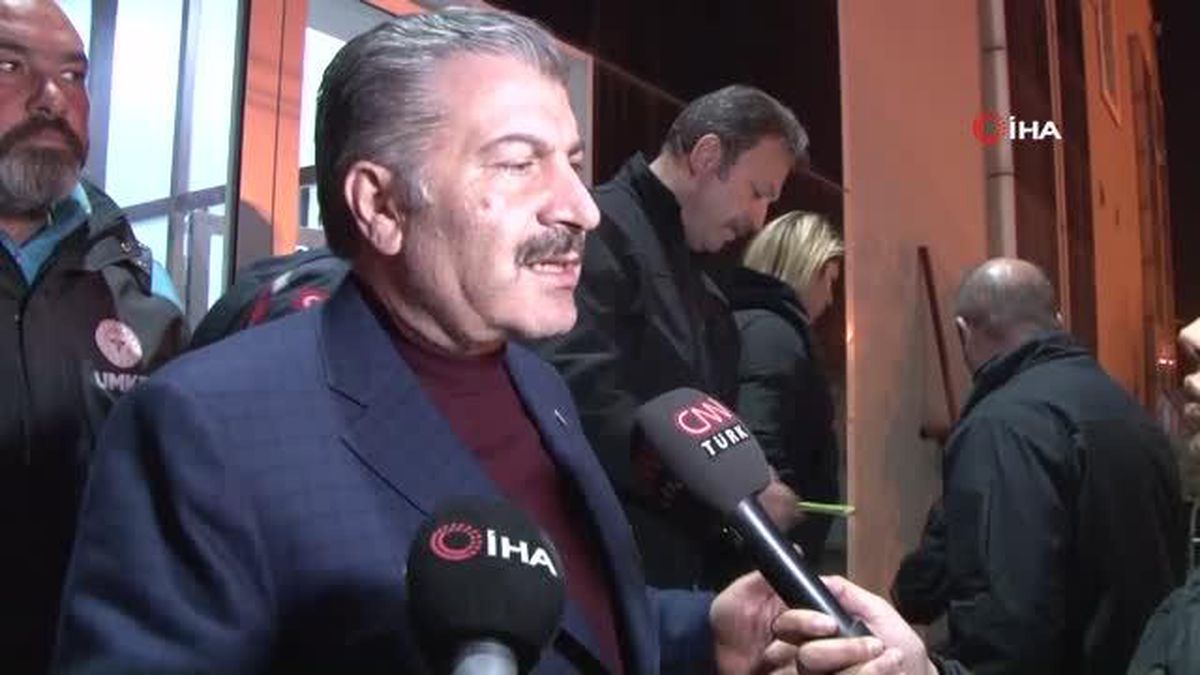 Bakan Koca: 'Enkazın yoğun olduğu bölgedeki çadırların yerleşimini değiştirmeye başladık'
