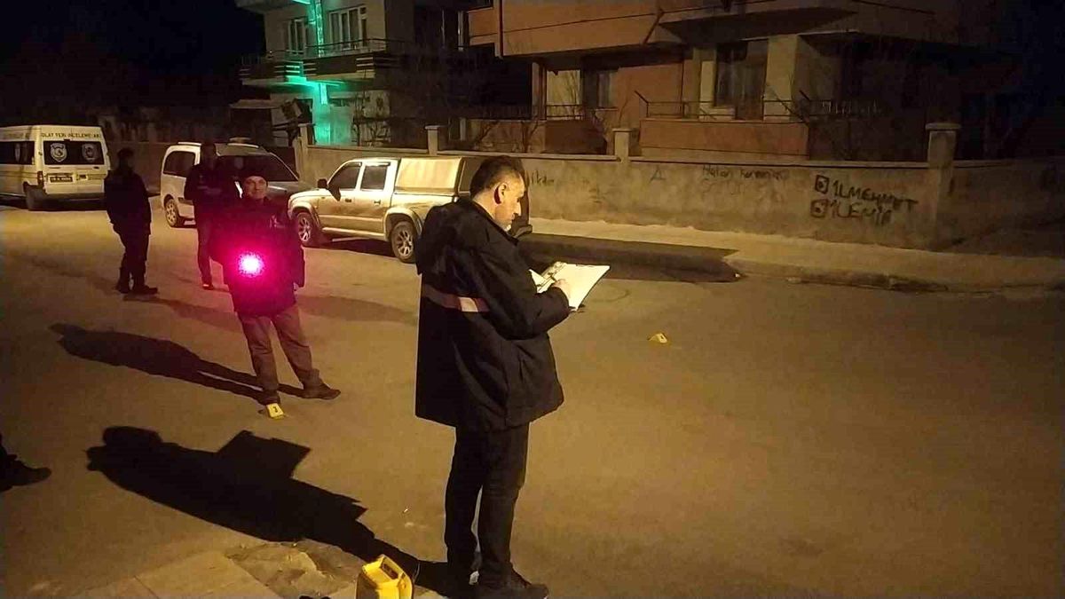 Çorum\'da silahlı kavga: 2 yaralı