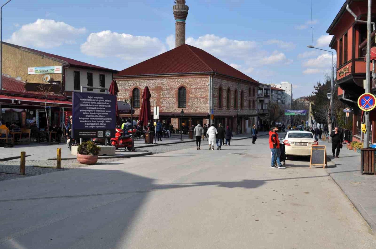 Depremlar Odunpazarı bölgesindeki esnafların da işlerini olumsuz etkiledi