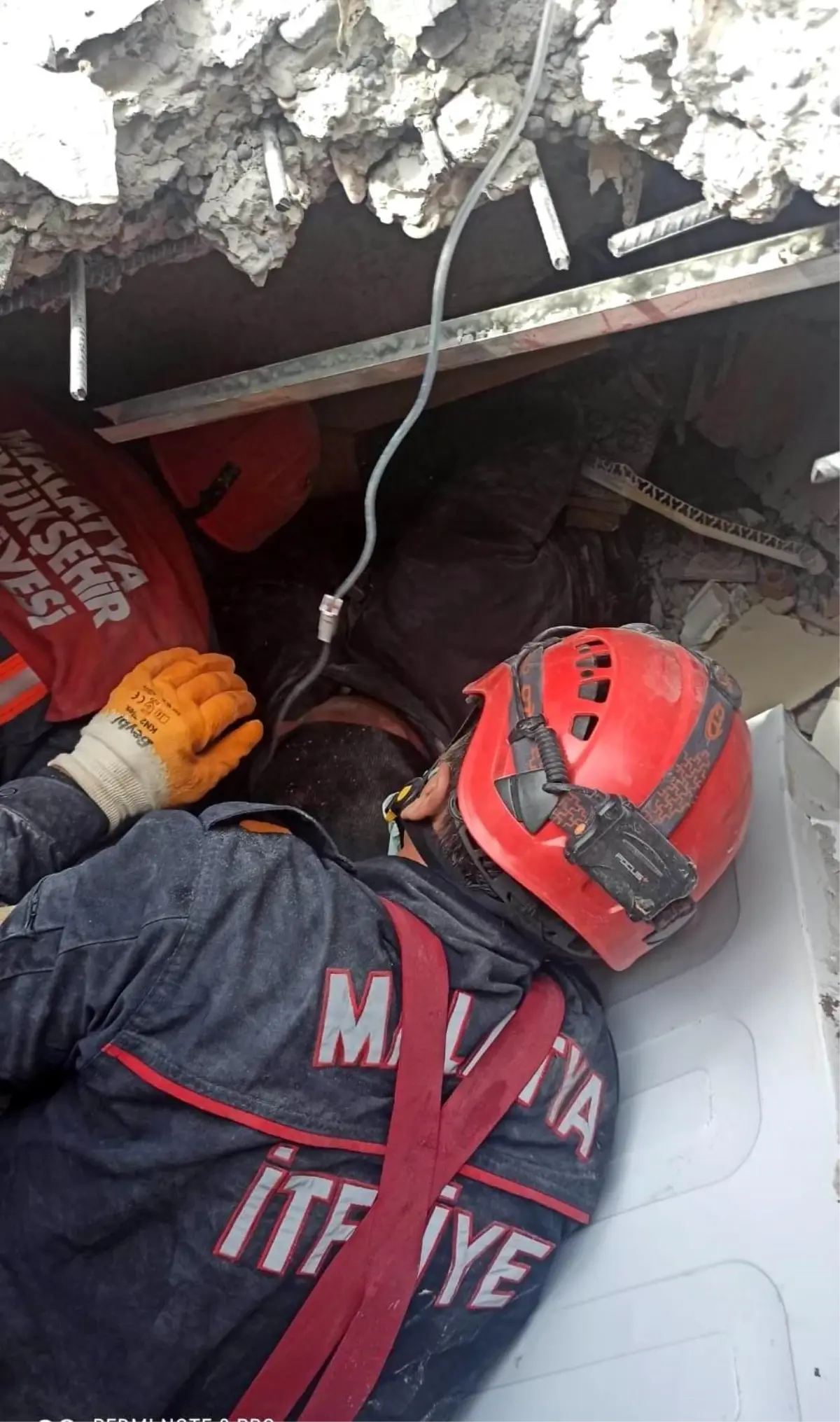 Elazığ Belediyesi itfaiye ekiplerinden hayatta tutan \'dokunuş\'