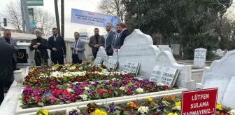 Eski Başbakan Necmettin Erbakan mezarı başında anıldı