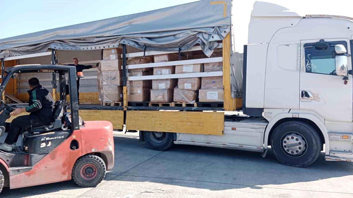Japonya\'dan gönderilen yardımlar Hatay\'a ulaştı
