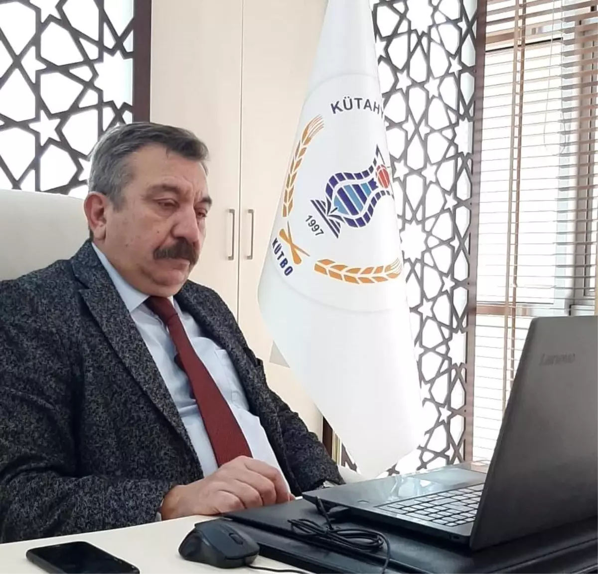 "Kütahya konteyner kent projesine destekler sürüyor"