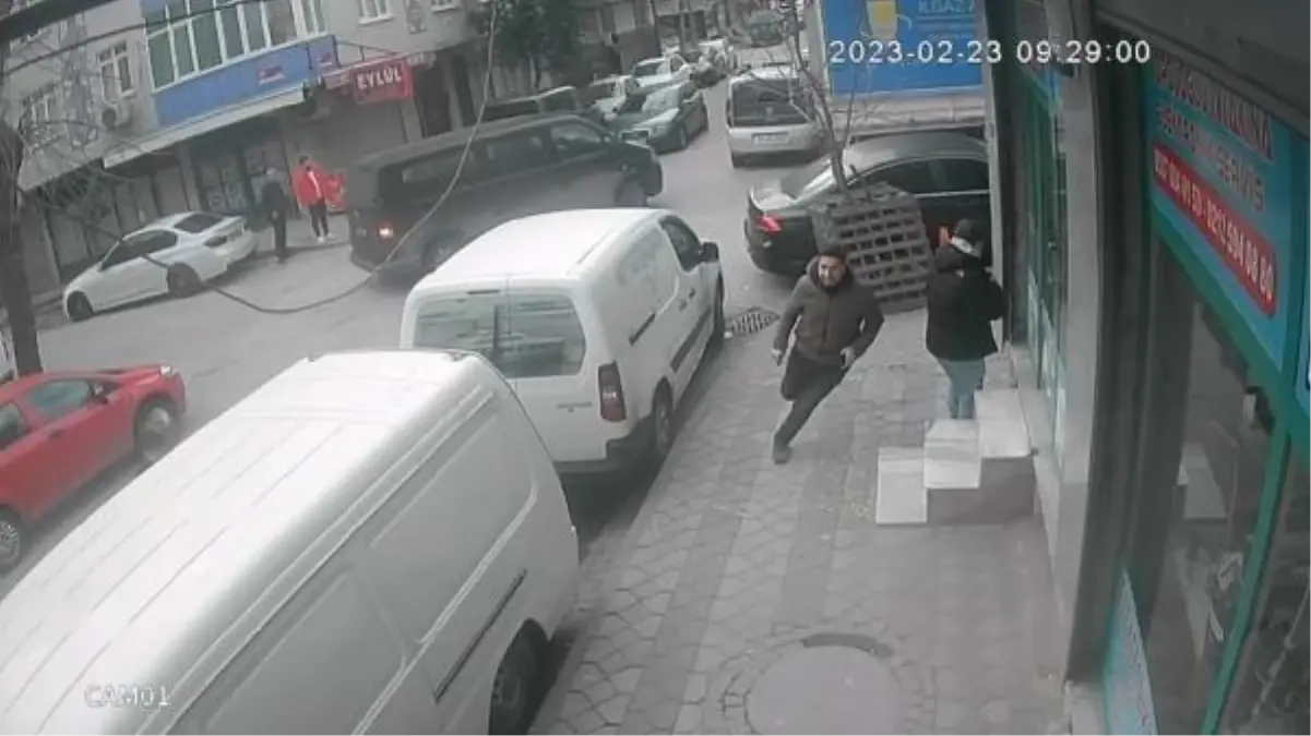 SULTANGAZİ\'DE PARK KAVGASI KANLI BİTTİ