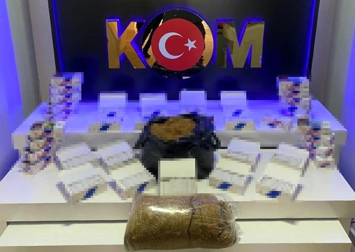 Tütün kaçakçılığı yaptığı iddia edilen 4 şüpheli yakalandı
