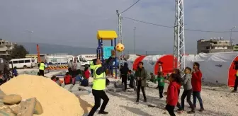 Bursa'da Büyükşehir'den depremzede çocuklara oyun parkı