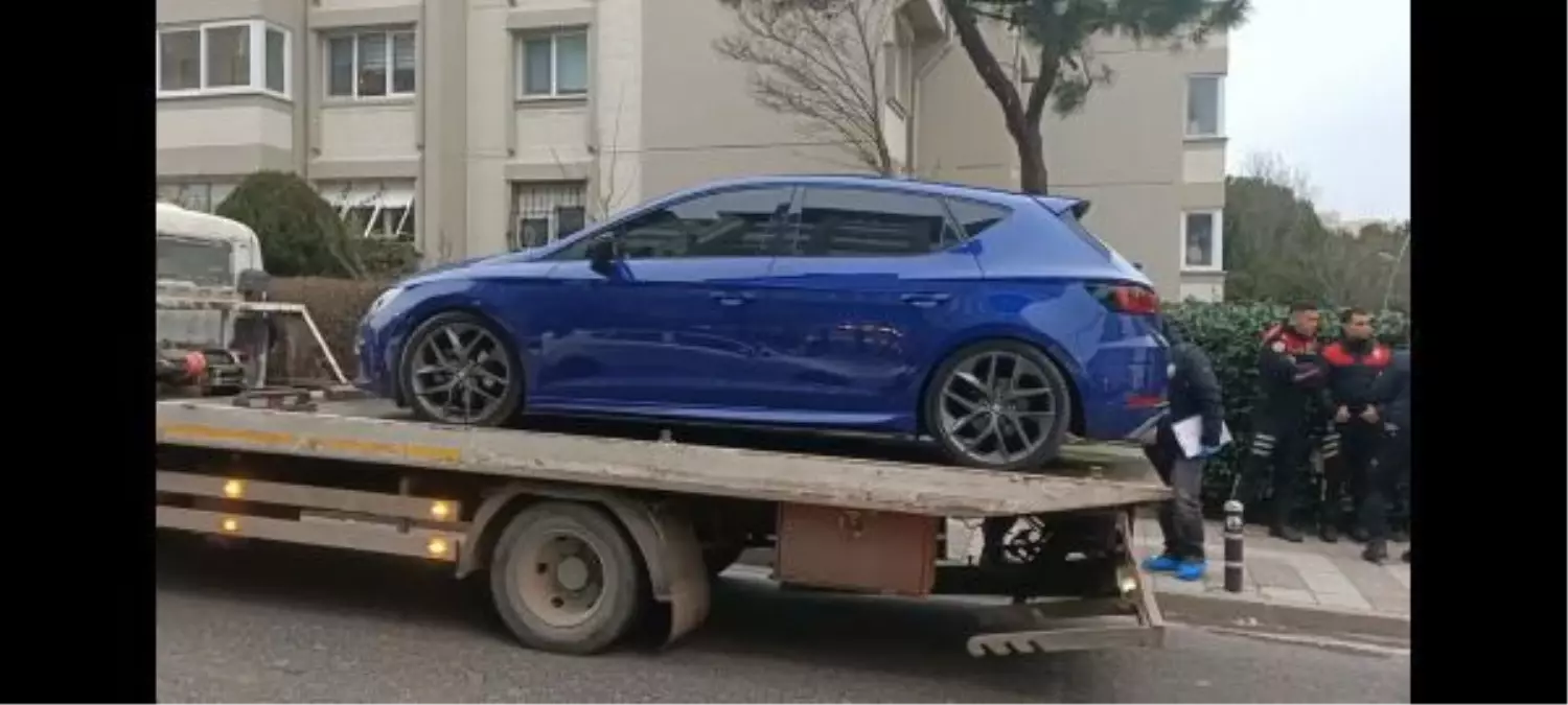 Polisin durdurduğu aracın bagajından silahla vurulmuş erkek cesedi çıktı