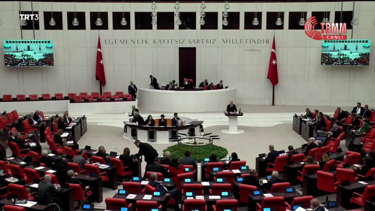 CHP\'nin Khk Mağdurlarının Göreve İade Edilmesi İçin Verdiği Kanun Teklifinin Öne Alınması Önerisi, AKP ve MHP Milletvekillerinin Oylarıyla Reddedildi