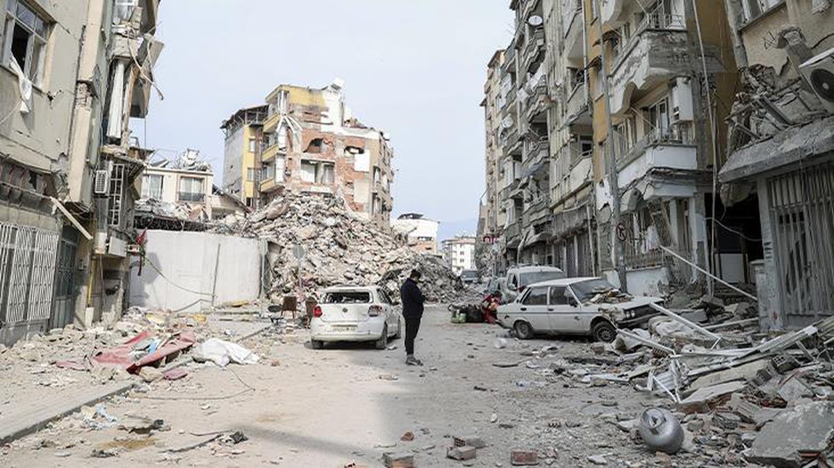 Depremin yerle bir ettiği Hatay'da 500 bina incelendi! İşte yapılan 8 kritik hata