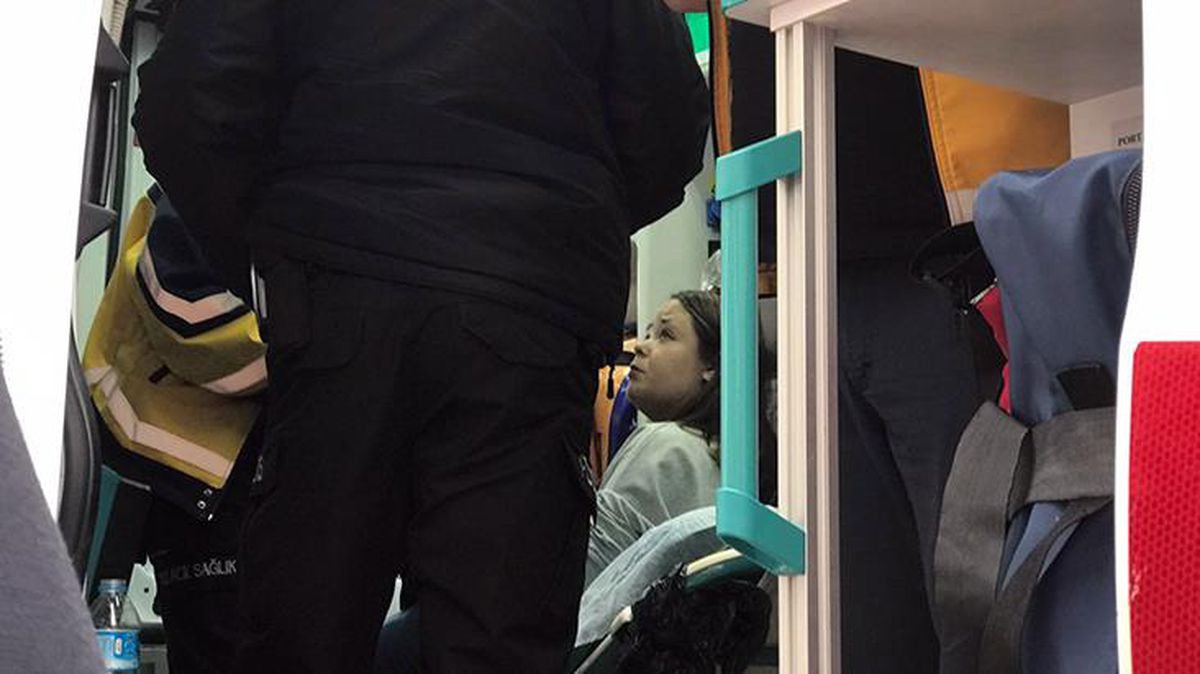 Eskişehir'de genç kız, 3 kadın tarafından sokak ortasında darp edildi